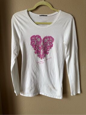Elie Tahari White Long Sleeve Tee with Pink Heart Graphic